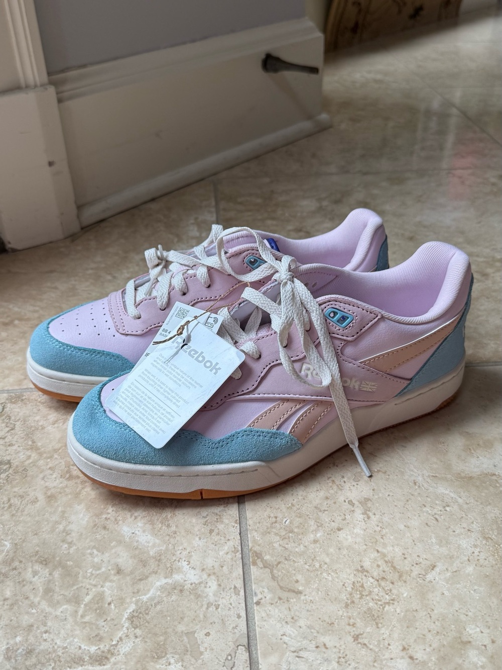 NWT Reebok Pink & Light Blue Low-Top Sneakers